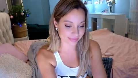 Snapshot of sialone chatting on December 2024 11:44:01 AM sialone online show from December 2024 11:44:01 AM