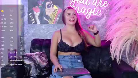 Snapshot of siamarlin chatting on June 2026 09:13:01 PM siamarlin online show from June 2026 09:13:01 PM
