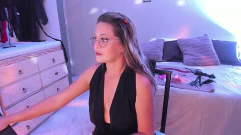 SIa  online show from November 2025 01:27:01 AM