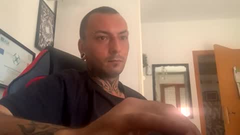 sidvicious23cm online show from September 2025 07:55:02 AM