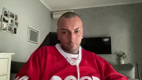 sidvicious23cm online show from October 2025 10:19:02 AM