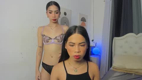 JiwelLyra online show from February 2026 07:22:01 PM