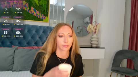 Sienna online show from May 2026 11:39:02 AM