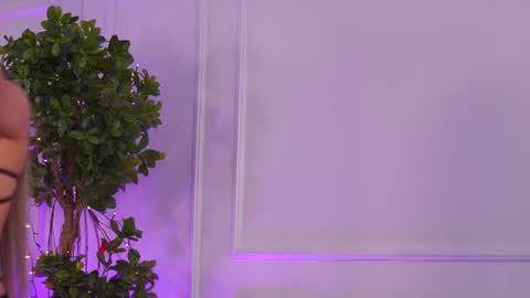 Sienna online show from June 2026 12:22:01 PM