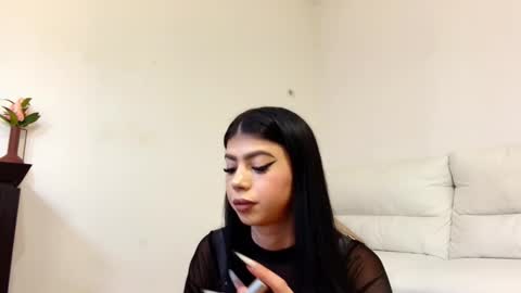 Snapshot of sierra_halle chatting on October 2025 08:09:02 PM SIERRA online show from October 2025 08:09:02 PM