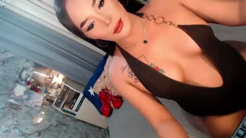 Snapshot of sierrafina_mcbride chatting on July 2026 09:38:01 AM Sierrafina online show from July 2026 09:38:01 AM