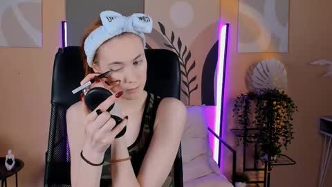 Snapshot of sierraharrper chatting on December 2025 04:34:01 PM SieraHarper online show from December 2025 04:34:01 PM