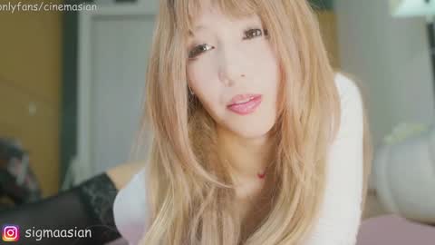 Snapshot of sigmasian chatting on January 2025 08:41:01 AM OF instagram sigmaasian twitter sigmasian online show from January 2025 08:41:01 AM