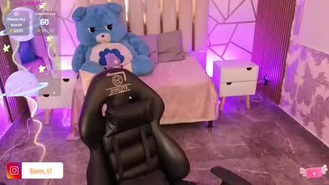 Siiam Tay online show from September 2025 02:50:02 AM