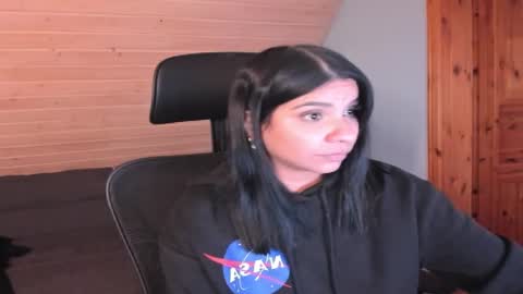 Snapshot of siirena chatting on February 2026 11:53:01 AM siirena online show from February 2026 11:53:01 AM