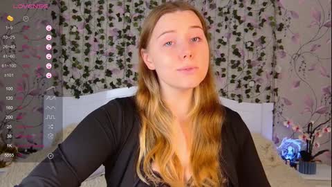 Chloe online show from December 2024 02:10:02 PM