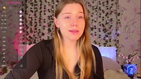 Chloe online show from January 2025 07:25:01 AM