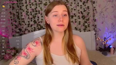 Chloe online show from February 2025 01:33:02 PM