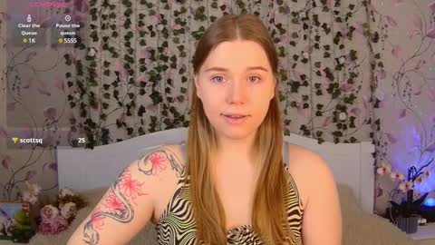 Chloe online show from February 2025 04:35:01 AM