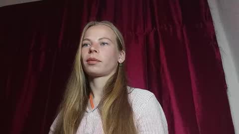 JULIANA online show from April 2026 08:54:02 PM