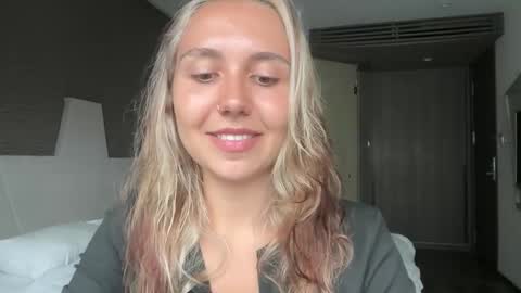 You fav Miss Si online show from March 2026 07:16:02 AM