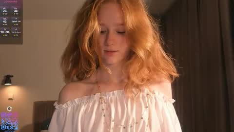 Snapshot of silkencrave chatting on September 2025 03:17:02 PM Call me Mia online show from September 2025 03:17:02 PM