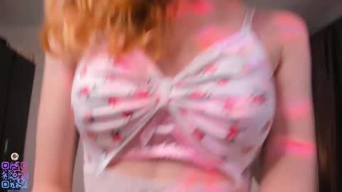 Snapshot of silkencrave chatting on January 2026 07:34:01 AM Call me Mia online show from January 2026 07:34:01 AM