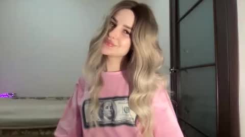 silkybabe19 online show from December 2025 01:25:01 AM