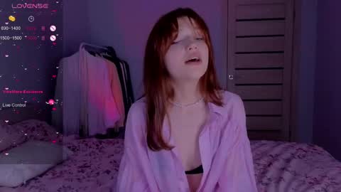 silly___woman online show from May 2026 07:33:01 PM