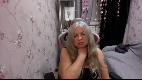 silver_moon_light online show from September 2025 09:21:02 AM