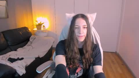 Snapshot of silvermuse chatting on April 2026 01:16:02 AM silvermuse online show from April 2026 01:16:02 AM