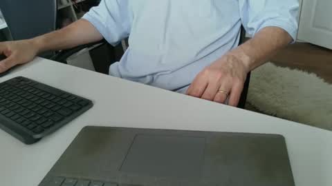 silvertongueduk1 online show from October 2025 08:48:01 AM