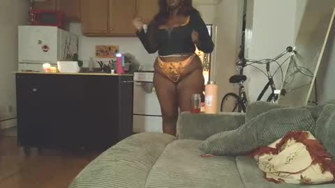 Simin Fox online show from October 2025 12:58:01 AM