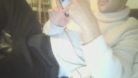 Snapshot of simml98 chatting on December 2024 10:03:01 PM Sam online show from December 2024 10:03:01 PM