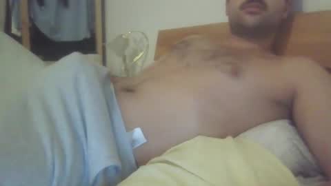 Snapshot of simml98 chatting on February 2026 09:05:02 PM Sam online show from February 2026 09:05:02 PM