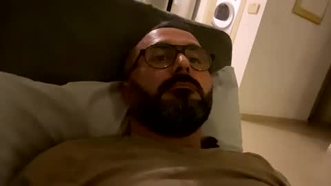 Snapshot of simon_bb chatting on September 2025 08:41:01 PM Si online show from September 2025 08:41:01 PM