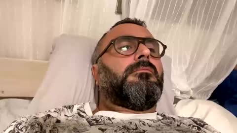 Snapshot of simon_bb chatting on September 2025 08:10:01 PM Si online show from September 2025 08:10:01 PM