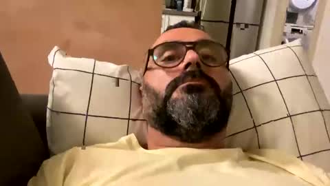 Snapshot of simon_bb chatting on November 2025 10:10:02 PM Si online show from November 2025 10:10:02 PM