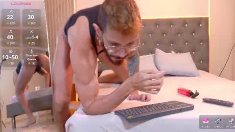 Snapshot of simon_rz chatting on June 2026 12:09:02 PM Simon online show from June 2026 12:09:02 PM