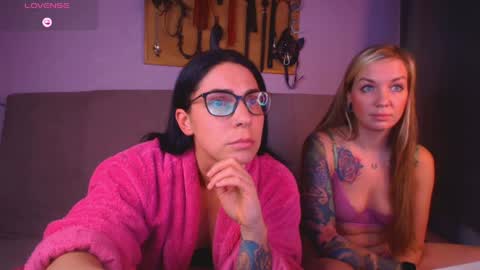 simona_moonshine online show from April 2026 06:24:02 PM