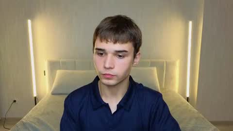 Snapshot of simonboy592 chatting on June 2026 04:33:01 PM Alex online show from June 2026 04:33:01 PM