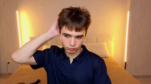 Snapshot of simonboy592 chatting on June 2026 11:07:01 AM Alex online show from June 2026 11:07:01 AM