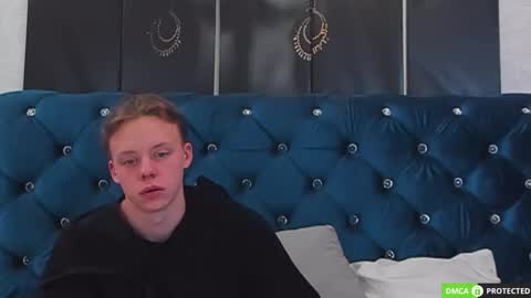 Snapshot of simonwarner chatting on February 2026 06:22:01 AM Simon online show from February 2026 06:22:01 AM