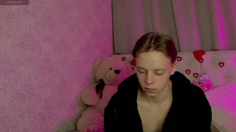 Snapshot of simonwarner chatting on February 2026 08:54:01 AM Simon online show from February 2026 08:54:01 AM