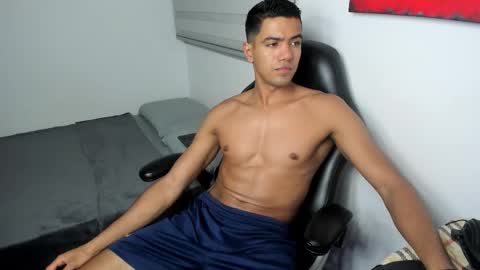 Snapshot of simple_guyy chatting on February 2026 02:18:02 AM Andrey online show from February 2026 02:18:02 AM