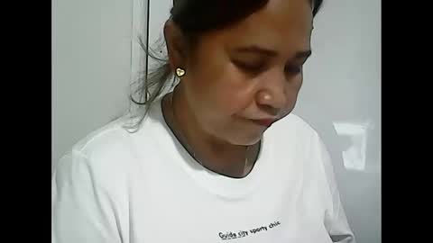 Snapshot of simplecity45 chatting on November 2025 11:22:01 AM Carolyn online show from November 2025 11:22:01 AM