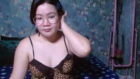 Snapshot of simply_niki chatting on January 2026 11:03:02 AM zia online show from January 2026 11:03:02 AM