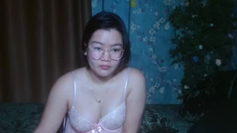 Snapshot of simply_niki chatting on February 2026 05:29:01 PM zia online show from February 2026 05:29:01 PM