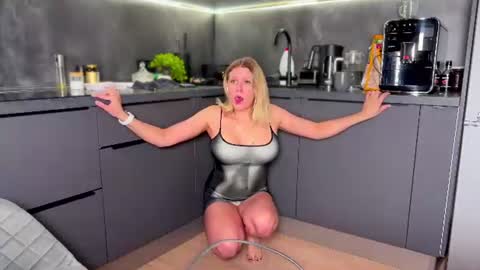 A present for me  online show from June 2026 03:14:01 PM
