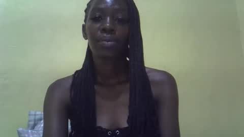 simplyloy33 online show from April 2026 10:33:01 AM