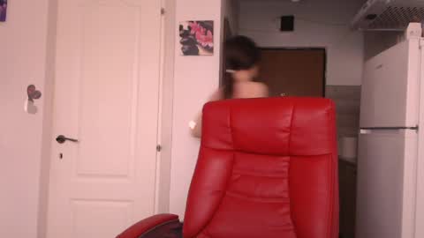 simyhvn online show from April 2026 05:27:02 AM