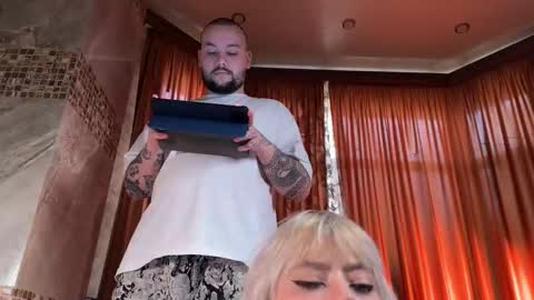 Snapshot of sinchronised chatting on February 2026 10:47:01 AM Alissa and Arthur online show from February 2026 10:47:01 AM