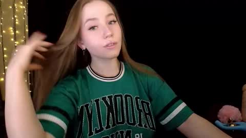 Sindi online show from December 2025 12:25:02 PM