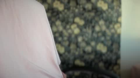 Snapshot of sindrastone chatting on December 2025 10:16:01 PM Sindra online show from December 2025 10:16:01 PM