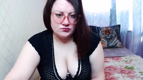 Angela online show from January 2025 06:43:02 AM